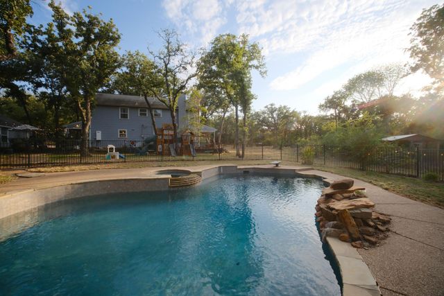 1937 Spring Drive, Keller, TX 76262