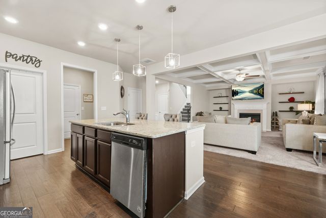 208 Evergreen Way, Loganville, GA 30052