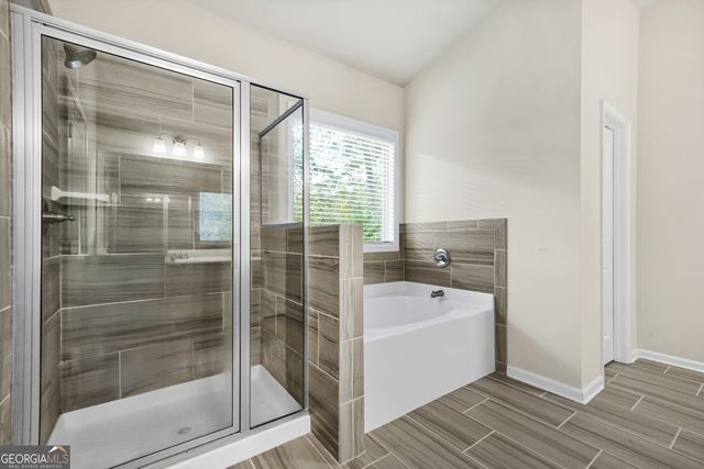 208 Evergreen Way, Loganville, GA 30052