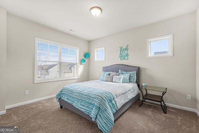 208 Evergreen Way, Loganville, GA 30052