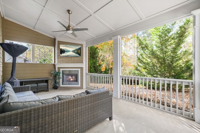 208 Evergreen Way, Loganville, GA 30052