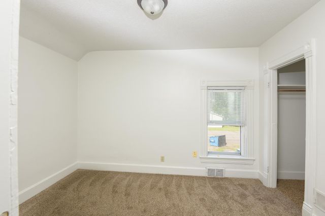 711 6th Avenue S, Saint Cloud, MN 56301