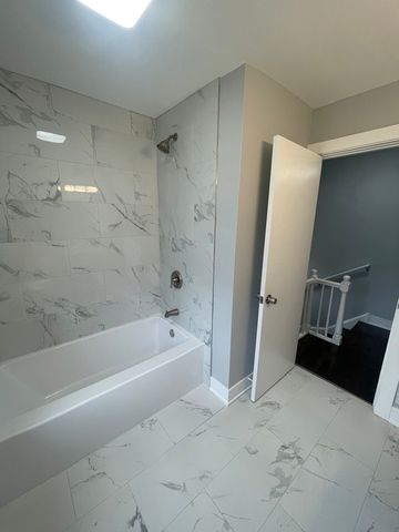 8023 S Yates Boulevard, Chicago, IL 60617