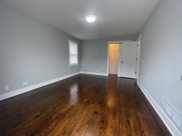 8023 S Yates Boulevard, Chicago, IL 60617