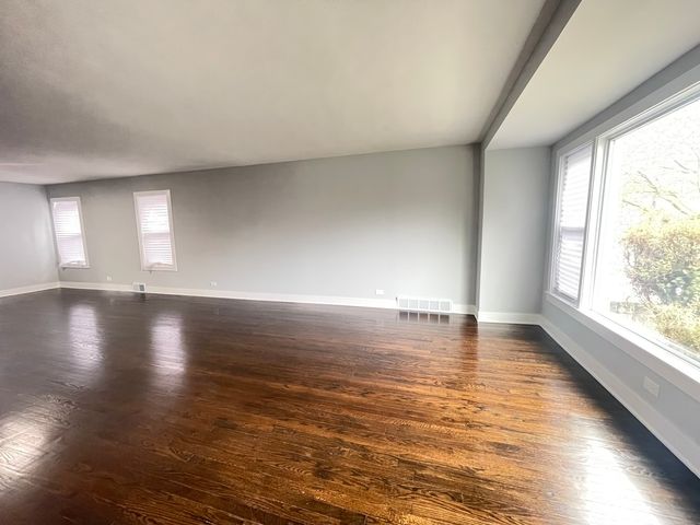 8023 S Yates Boulevard, Chicago, IL 60617
