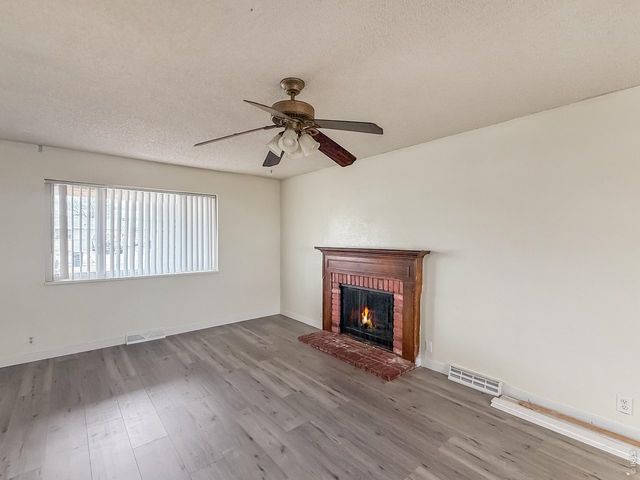 240 Villa Vista St, Sterling, CO 80751