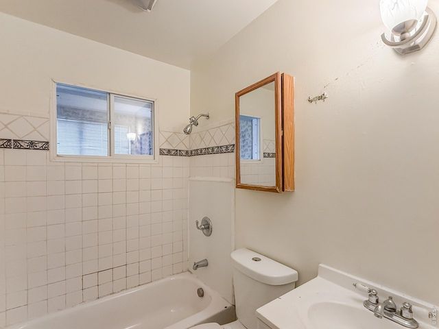 240 Villa Vista St, Sterling, CO 80751
