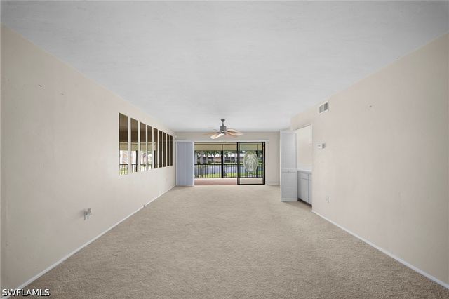 195 Cypress WAY E 8, Naples, FL 34110