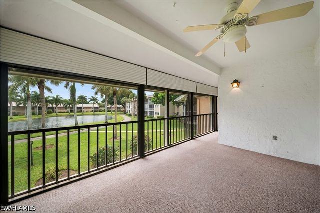 195 Cypress WAY E 8, Naples, FL 34110