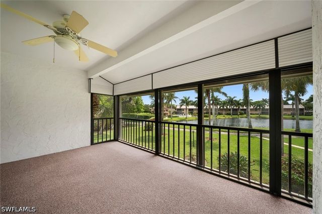 195 Cypress WAY E 8, Naples, FL 34110