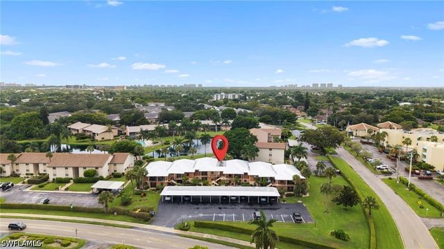 195 Cypress WAY E 8, Naples, FL 34110