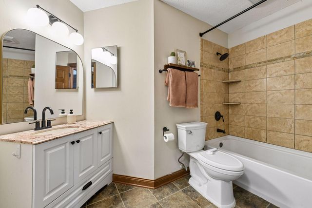 5091 Arrowood Lane N, Plymouth, MN 55442