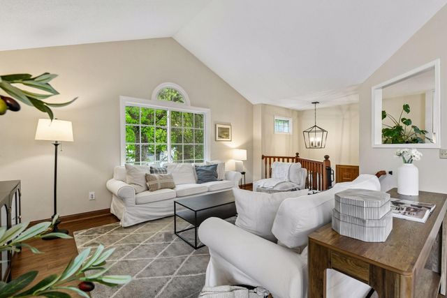 5091 Arrowood Lane N, Plymouth, MN 55442