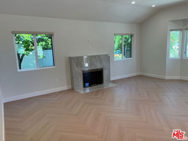 13338 Magnolia Boulevard, Sherman Oaks, CA 91423