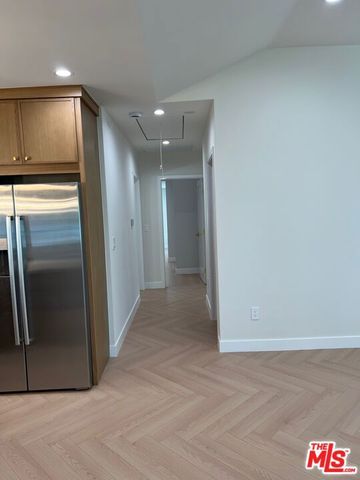 13338 Magnolia Boulevard, Sherman Oaks, CA 91423