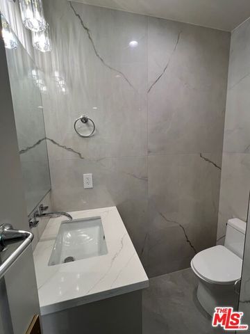 13338 Magnolia Boulevard, Sherman Oaks, CA 91423