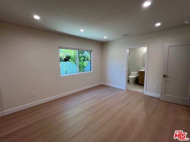 13338 Magnolia Boulevard, Sherman Oaks, CA 91423