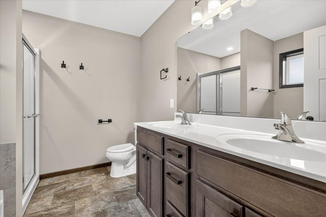 13918 Ashford Path, Rosemount, MN 55068