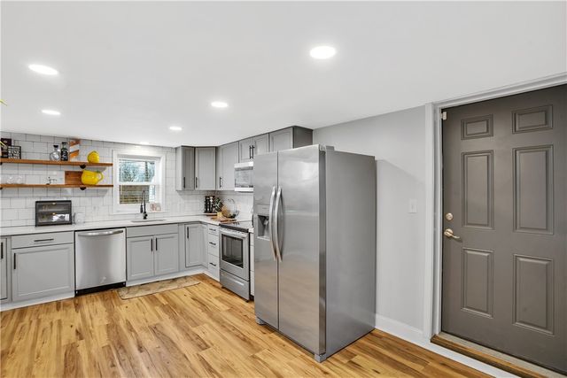 2012 Forge Dr, Aliquippa, PA 15001