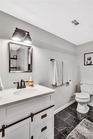 2012 Forge Dr, Aliquippa, PA 15001