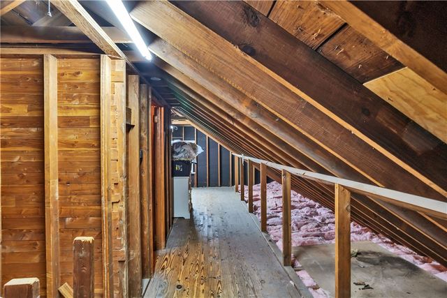 2012 Forge Dr, Aliquippa, PA 15001