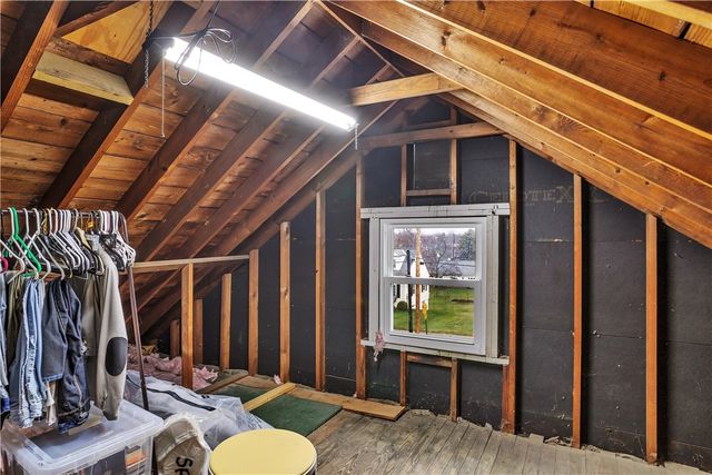 2012 Forge Dr, Aliquippa, PA 15001