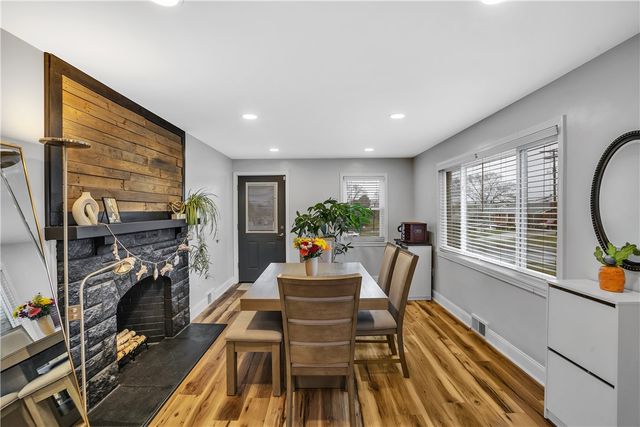 2012 Forge Dr, Aliquippa, PA 15001