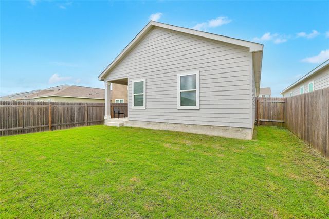 324 Bell Rings DR, Jarrell, TX 76537