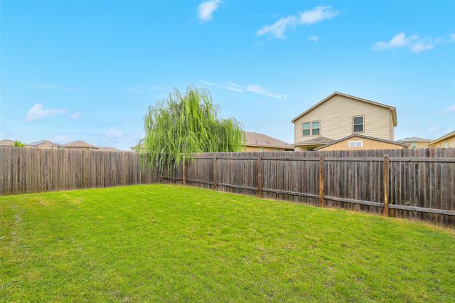 324 Bell Rings DR, Jarrell, TX 76537