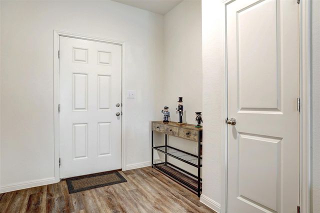 324 Bell Rings DR, Jarrell, TX 76537