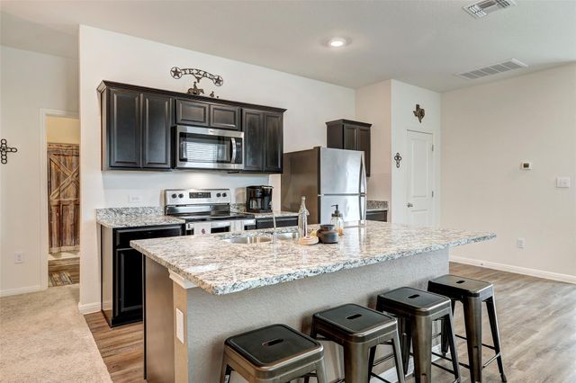 324 Bell Rings DR, Jarrell, TX 76537