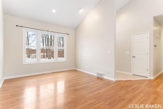 3534 41st Street, Heath Twp, MI 49419