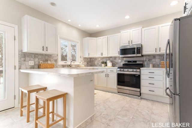 3534 41st Street, Heath Twp, MI 49419