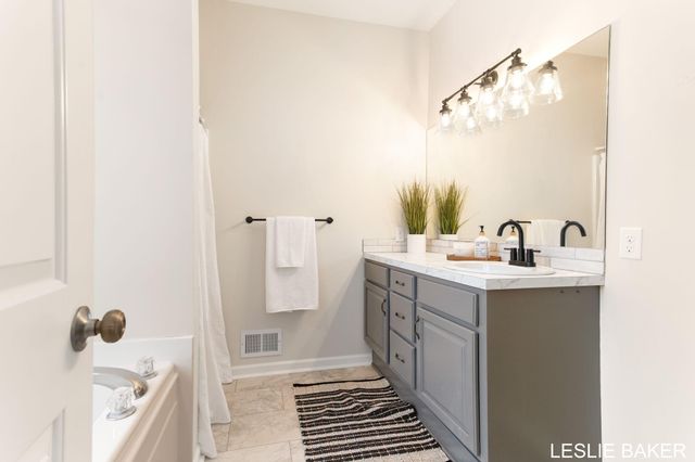 3534 41st Street, Heath Twp, MI 49419