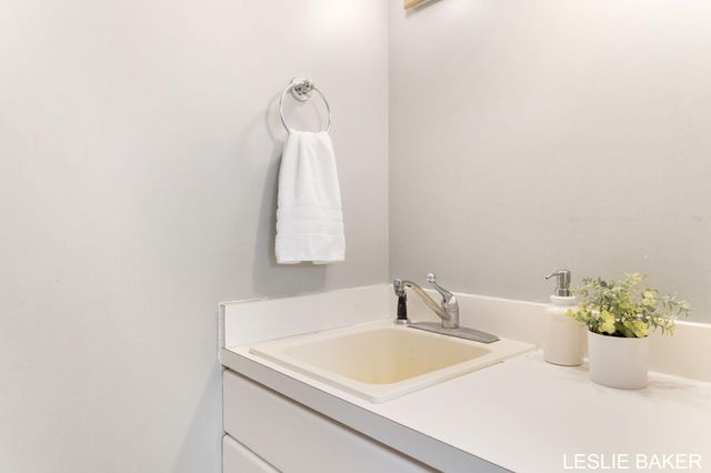 3534 41st Street, Heath Twp, MI 49419