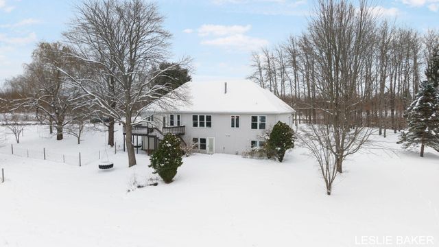 3534 41st Street, Heath Twp, MI 49419