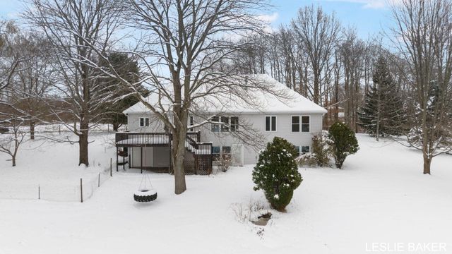 3534 41st Street, Heath Twp, MI 49419