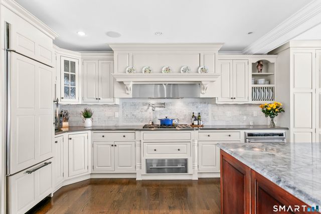 205 Weston Road, Weston, CT 06883