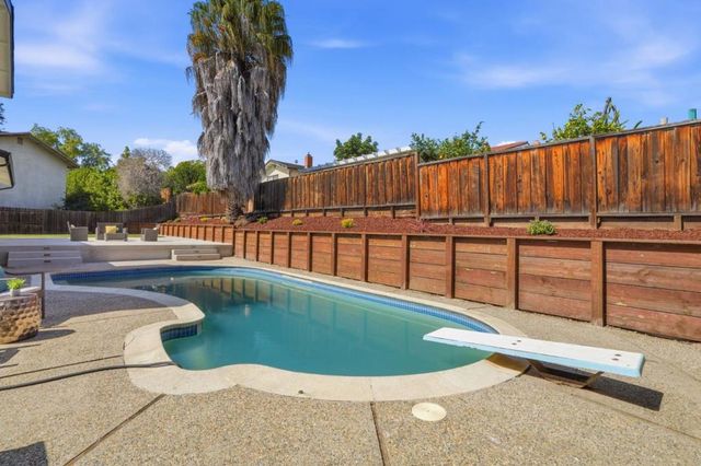 2184 Fairmont Court, San Jose, CA 95148