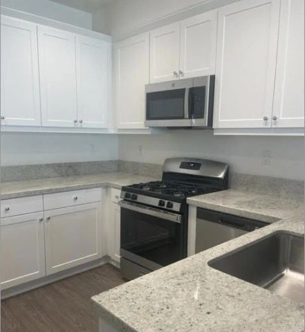 41983 Ornella Street 601, Murrieta, CA 92562