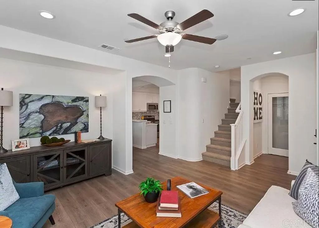41983 Ornella Street 601, Murrieta, CA 92562