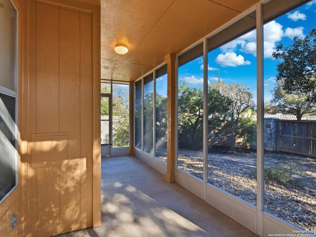 15422 Kid Run, San Antonio, TX 78232