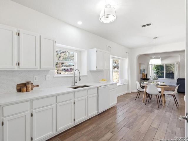 15422 Kid Run, San Antonio, TX 78232