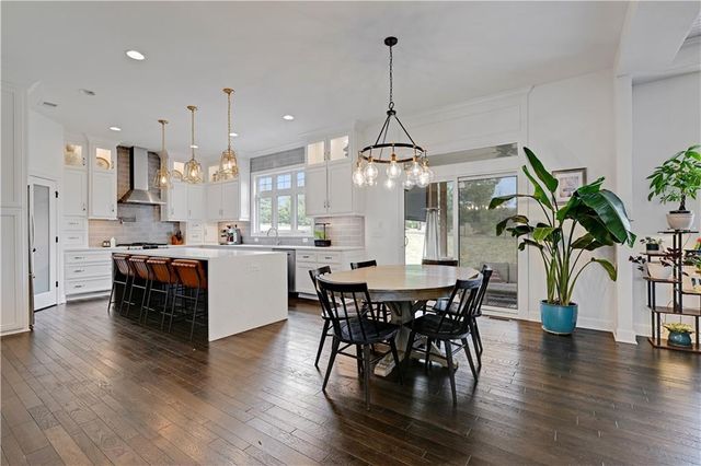 11573 S Roundtree Street, Olathe, KS 66061