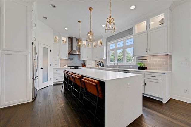 11573 S Roundtree Street, Olathe, KS 66061