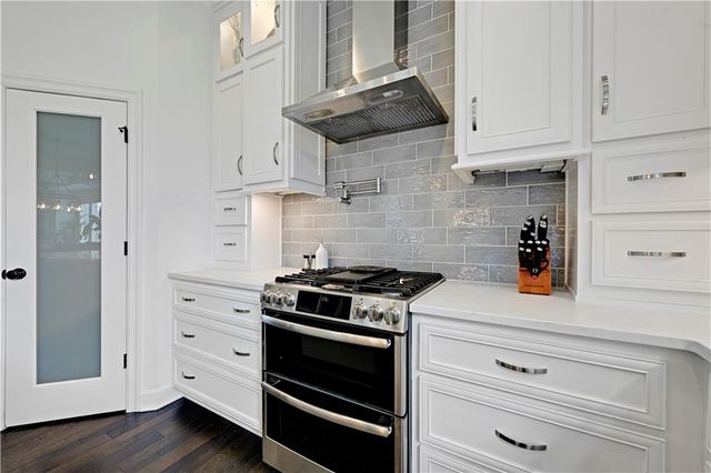 11573 S Roundtree Street, Olathe, KS 66061