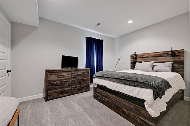 11573 S Roundtree Street, Olathe, KS 66061