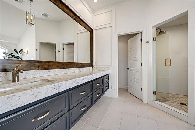 11573 S Roundtree Street, Olathe, KS 66061