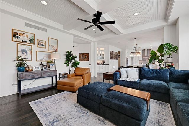 11573 S Roundtree Street, Olathe, KS 66061