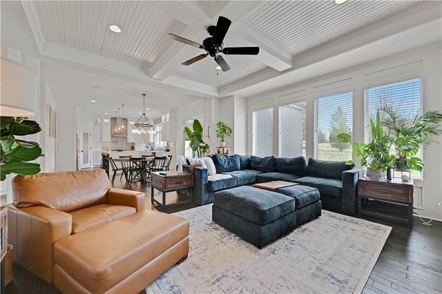 11573 S Roundtree Street, Olathe, KS 66061